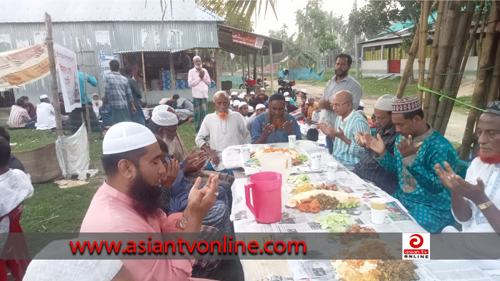 পূর্বধলায় আমির উদ্দিন মুন্সি স্মৃতি পাঠাগারের উদ্যোগে ইফতার মাহফিল অনুষ্ঠিত