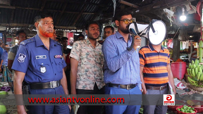 নওগাঁয় ভোক্তা অধিদপ্তরের অভিযানে ৩ প্রতিষ্ঠানকে জরিমানা