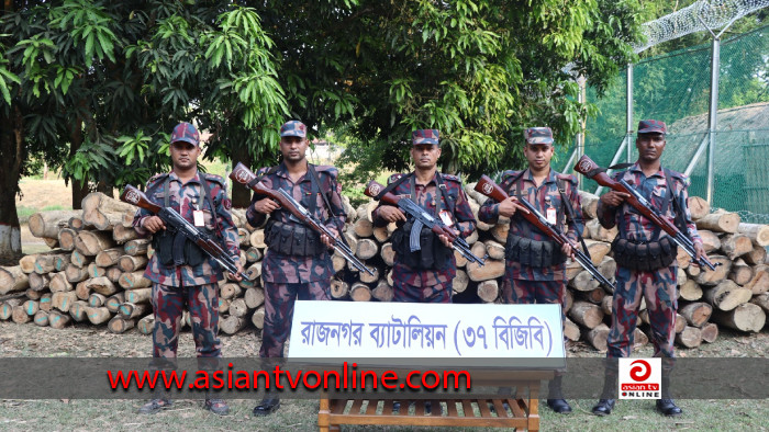 রাজনগরে বিজিবির অভিযানে ৬ লক্ষাধিক টাকার কাঠ জব্দ