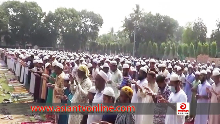 দিনাজপুরে বৃষ্টির জন্য ইসতিসকার নামাজ আদায়