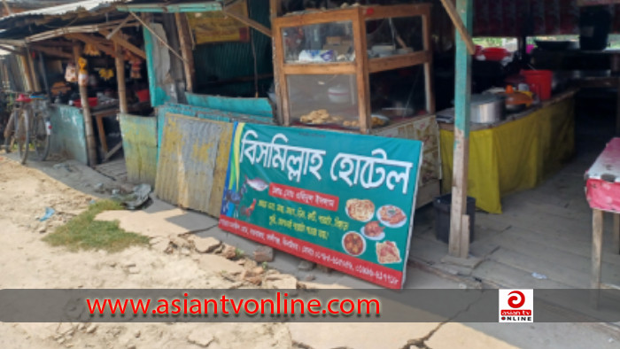 ঝিনাইদহে সরকারি জমি দখল করে দোকান নির্মাণের অভিযোগ