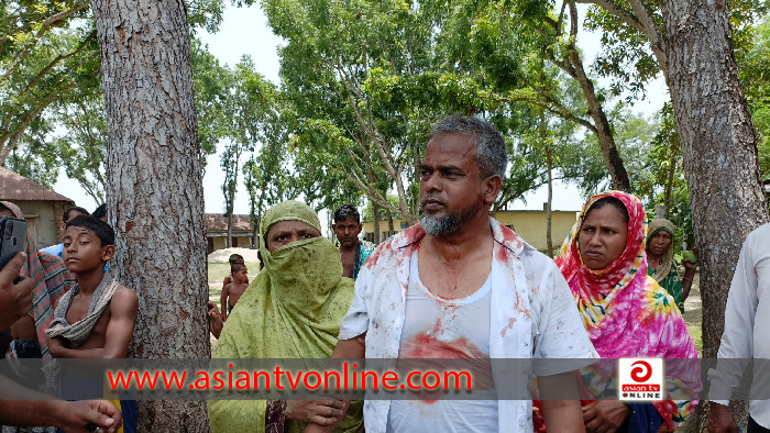 গুরুদাসপুরে মাদরাসায় নিয়োগ ঠেকাতে হামলা