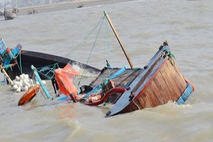 ভোলায় ট্রলারডুবি: পাঁচদিন পর ৫ জেলের মরদেহ উদ্ধার