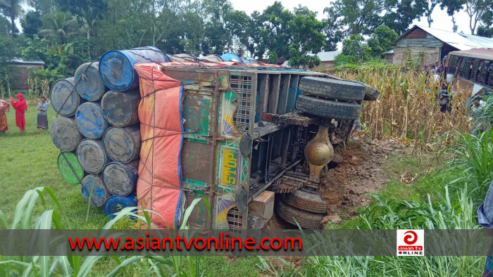 পীরগঞ্জে ২ বাসের মুখোমুখী সংঘর্ষে নিহত ২