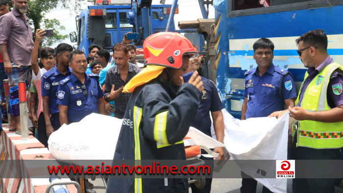 মানিকগঞ্জে পৃথক সড়ক দুর্ঘটনায় নিহত ২: আহত ১৪