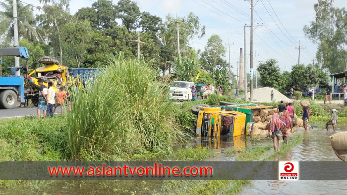 ঘাটাইলে দাঁড়িয়ে থাকা মালবোঝাই ট্রাকে অপর ট্রাকের ধাক্কা, নিহত ১