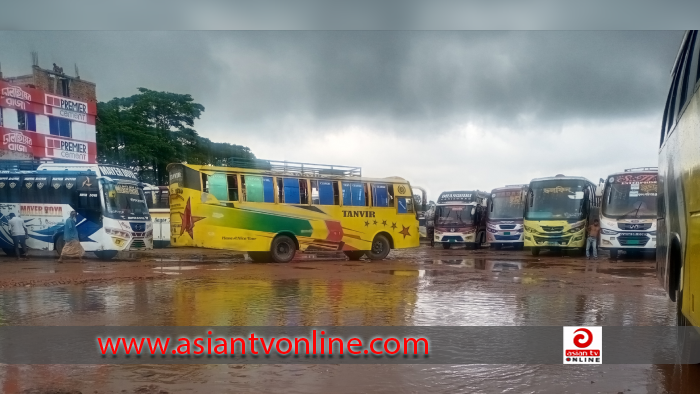 পটুয়াখালী বাস টার্মিনালের বেহাল দশা: ভোগান্তিতে যাত্রীরা