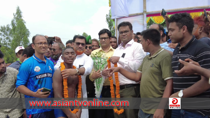 শেখ কামালের ৭৪তম জন্মবার্ষিকী উপলক্ষে যমুনায় সাঁতার প্রতিযোগিতা