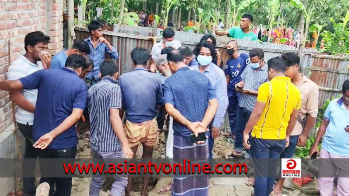 বড়াইগ্রামে ১০ ফুট মাটির নীচ থেকে প্রেমিকের মরদেহ উদ্ধার