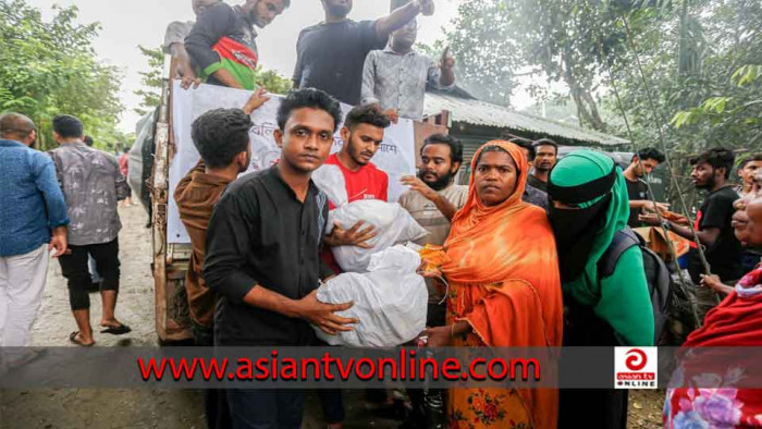 বান্দরবানে বন্যার্ত ৩০০ পরিবারের মাঝে ত্রাণ বিতরণ করেছে ইয়ুথনেট