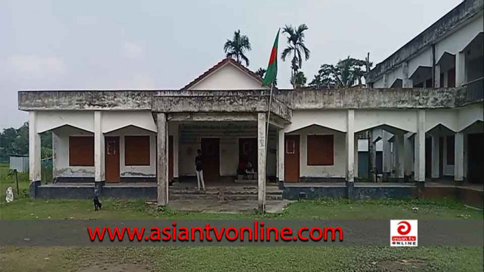 নির্মাণের ১৫ বছরেও পরিষদে বসেননি কোনো চেয়ারম্যান