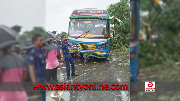 শিবচরে বাস চাপায় মোটরসাইকেল আরোহী নিহত