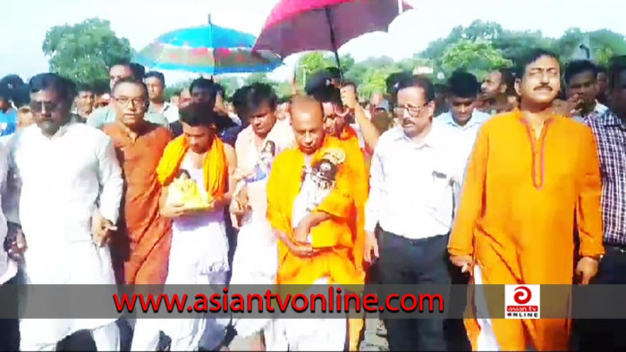 আজ ঐতিহাসিক কান্তজিউ বিগ্রহ নদী পথে রাজবাটিতে আসছে