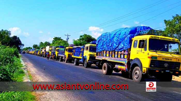 কাজিরহাট ফেরিঘাটে তীব্র যানজট