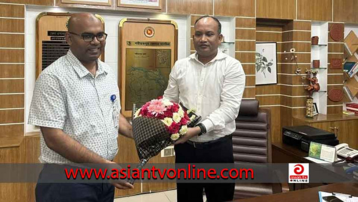 প্রাথমিক শিক্ষায় অবদানের জন্য জেলায় শ্রেষ্ঠ ভেদরগঞ্জের  ইউএনও