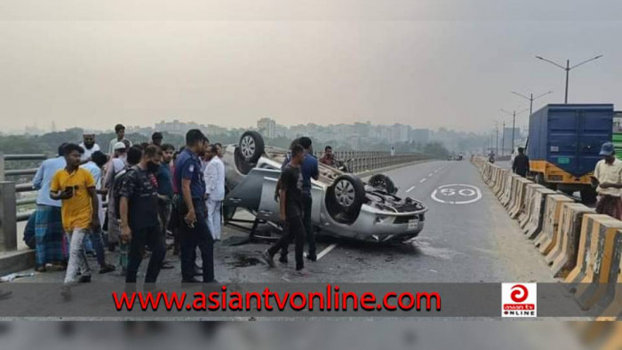 কাঁচপুর ব্রিজে দুর্ঘটনা: আহত ৩