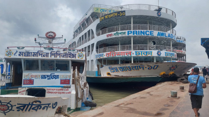 ঘূর্ণিঝড় হামুন: বরিশাল থেকে সব ধরনের লঞ্চ চলাচল বন্ধ