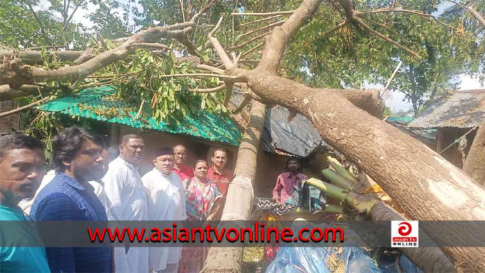 ঘূর্ণিঝড়ে ক্ষতিগ্রস্তদের সহায়তায় বিত্তবানদের এগিয়ে আসার আহ্বান