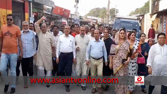 পার্বতীপুরে হরতাল প্রতিবাদে আওয়ামী লীগের বিক্ষোভ মিছিল