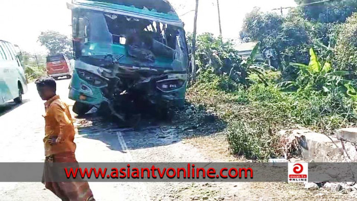 নবীগঞ্জে যাত্রীবাহী বাস নিয়ন্ত্রণ হারিয়ে নিহত ১, আহত ৩০