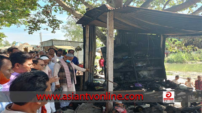 চৌহালীতে আওয়ামী লীগের অফিসে আগুন দিয়েছে দুর্বৃত্তরা