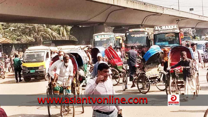 রাজধানীতে হরতালের প্রভাব নেই, সড়কে যানজট