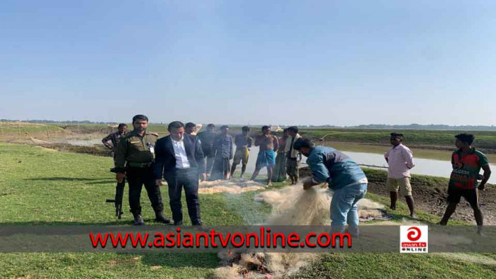 মধ্যনগরে অবৈধ কারেন্ট জাল জব্দ