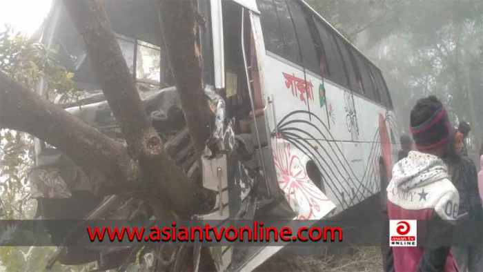 উজিরপুরে সাকুরা-নসিমন মুখোমুখি সংঘর্ষে নিহত ২, আহত ১০