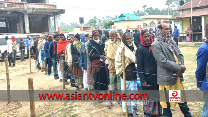 বাড়তি নিরাপত্তায় গৌরীপুরে স্থগিত কেন্দ্রে ভোটগ্রহণ চলছে