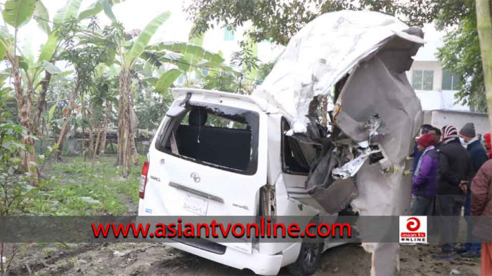 ঈশ্বরদীতে ঘন কুয়াশায় বাস-মাইক্রোবাস মুখোমুখি সংঘর্ষে নিহত ২, আহত ৩