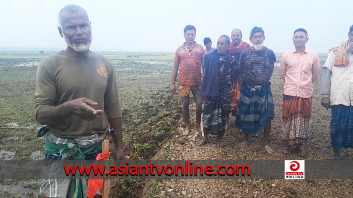 নাটোরের হালতি বিলে শত বছরের খাল উদ্ধার নিয়ে কৃষক-বরেন্দ্র কর্তৃপক্ষ মুখোমুখি