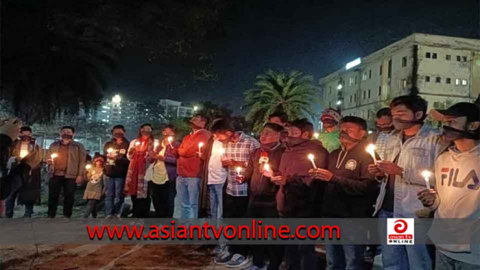 সাংবাদিকদের ওপর হামলার প্রতিবাদে মোমবাতি প্রজ্বলন ও মৌন মিছিল