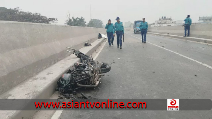 টঙ্গীতে বাস-মোটরসাইকেল সংঘর্ষে বিশ্ববিদ্যালয় শিক্ষকসহ নিহত ২