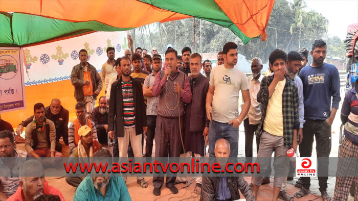 সৈয়দপুরে বেহাল রাস্তা পুননির্মাণের দাবিতে প্রতীকী অনশন