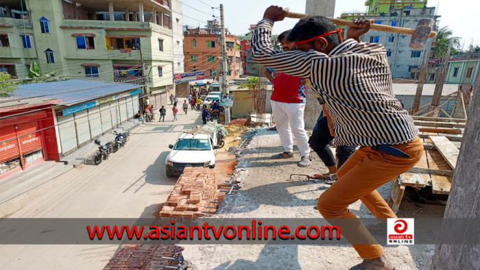 সিদ্ধিরগঞ্জে নকশা বহির্ভূত ভবনে রাজউকের অভিযান