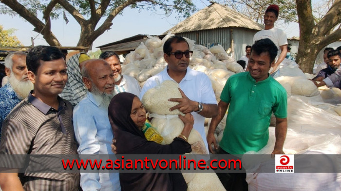 রূপগঞ্জে ২ হাজার পরিবারের মাঝে ইফতার সামগ্রী বিতরণ