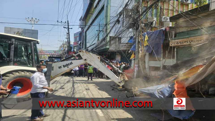 অবৈধ স্থাপনা উচ্ছেদে রাসিকের অভিযান