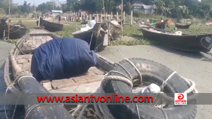 ইলিশ ধরায় নিষেধাজ্ঞা, পরিবার নিয়ে চিন্তিত জেলেরা