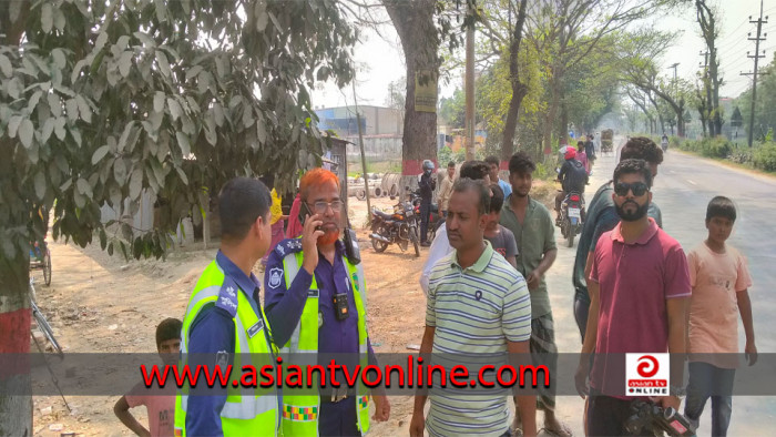 মানিকগঞ্জে ট্রাক চাপায় মোটরসাইকেল আরোহী নিহত