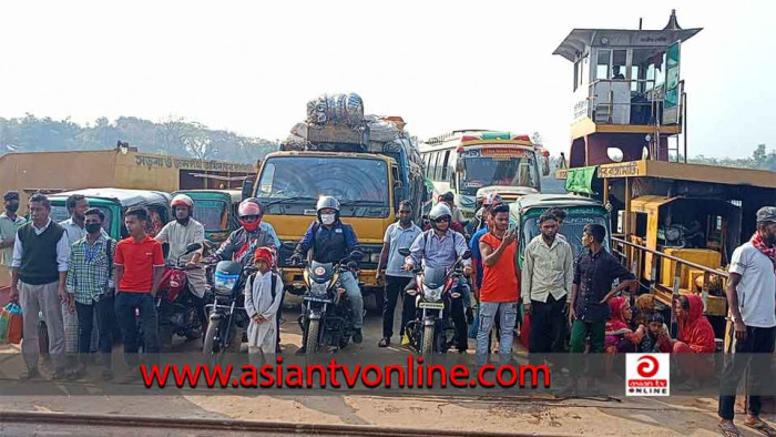 সচল হলো চন্দ্রঘোনায় ফেরি চলাচল