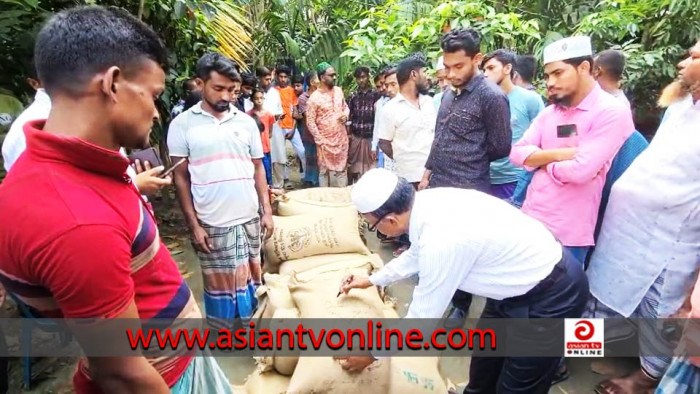 তজুমদ্দিনে অবৈধভাবে মজুদ করা জেলে পুনর্বাসনের ২৪ বস্তা চাল জব্দ