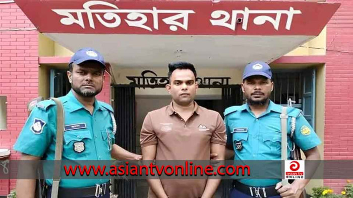 সেনা কর্মকর্তা পরিচয়ে রাবি ছাত্রীর সঙ্গে প্রেম, প্রতারণার অভিযোগে হিন্দু যুবক গ্রেফতার