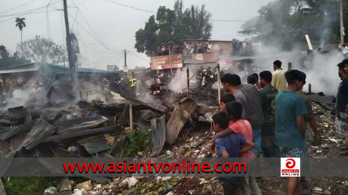 কোম্পানীগঞ্জে বৈদ্যুতিক শর্ট সার্কিটের আগুনে পুড়লো ৮ দোকান