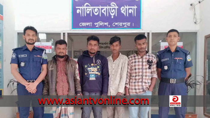 নালিতাবাড়ীতে ৪৪০ বস্তা ভারতীয় চিনিসহ আটক ৪