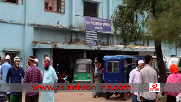 অণ্ডকোষ টিপে স্বামীকে হত্যার অভিযোগে স্ত্রী আটক