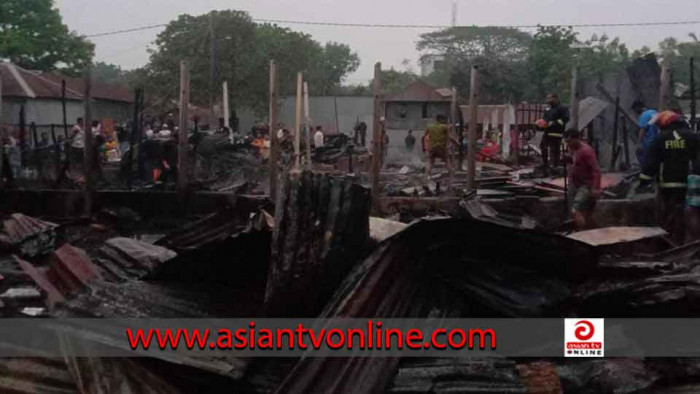 শিবালয়ের আরিচা কাঠপট্টিতে আগুন, ১৫টি দোকান পুড়ে ছাই