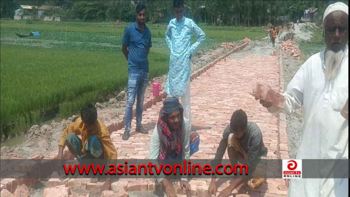 একটি সড়কই পাল্টে দেবে গ্রামবাসীর জীবনযাত্রার মান