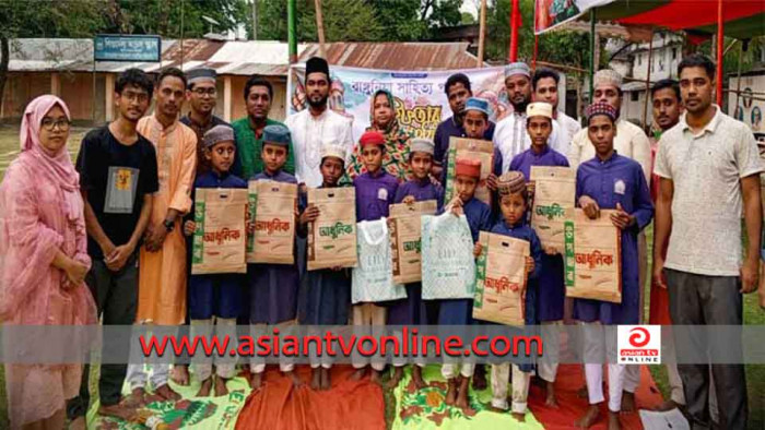 এতিম ছাত্রদের ঈদের পোশাক দিয়েছে রাঙ্গুনিয়া সাহিত্য পরিষদ