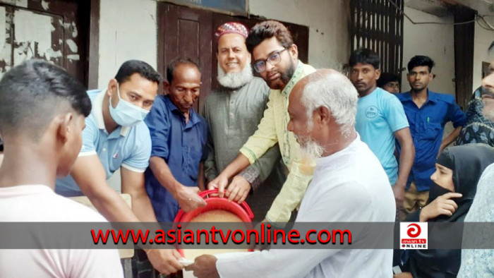 প্রধানমন্ত্রীর ঈদ উপহারের চাল পেল রাণীনগরের ১৫ হাজার পরিবার