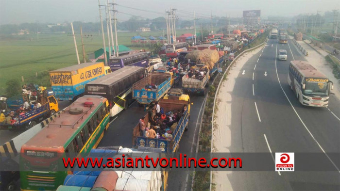 টাঙ্গাইলে মহাসড়‌কে ২০ কি‌লো‌মিটার যানজট